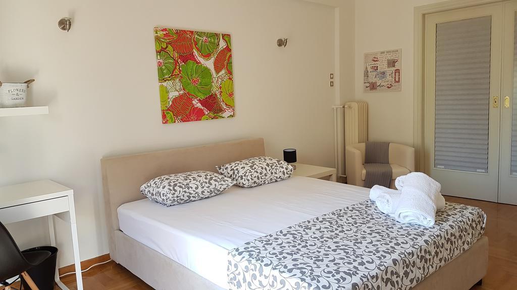 Errathens Wheat Apartment - Athens Center, 3 Bd, 1 Bath Buitenkant foto